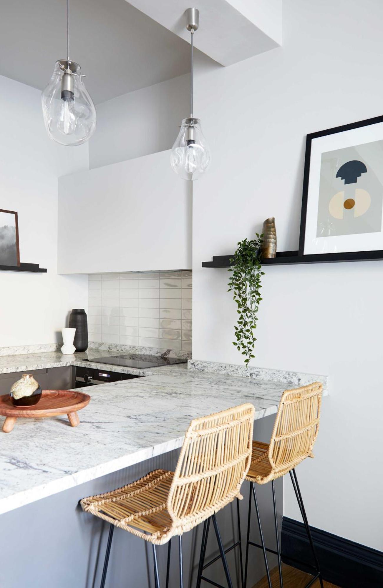 Contemporary - Minutes From Angel Tube St. *